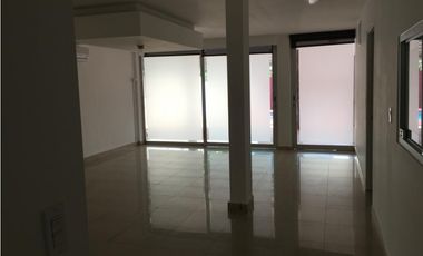 Alquilo Casa Comercial 500m