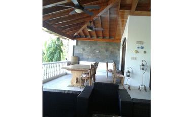 PLAYA BLANCA / 5 HABITACIONES / PISCINA PRIVADA / FRENTE AL MAR