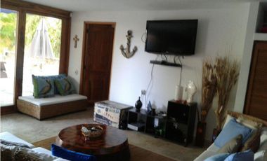 PLAYA BLANCA / 5 HABITACIONES / PISCINA PRIVADA / FRENTE AL MAR