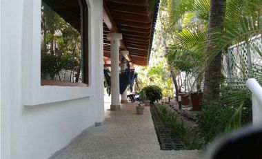PLAYA BLANCA / 5 HABITACIONES / PISCINA PRIVADA / FRENTE AL MAR