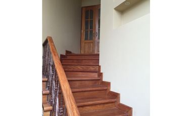 SAN FRANCISCO / LOMA ALEGRE / 2 NIVELES / PISCINA  / 947M2