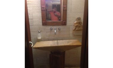 SAN FRANCISCO / LOMA ALEGRE / 2 NIVELES / PISCINA  / 947M2