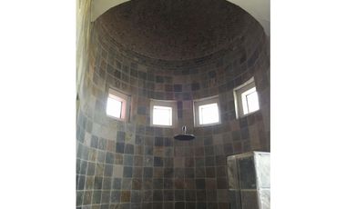 SAN FRANCISCO / LOMA ALEGRE / 2 NIVELES / PISCINA  / 947M2