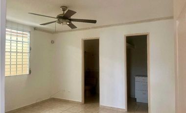 VENTA DE CASA EN BRISAS DEL GOLF 324m2 4 HABITACIONES