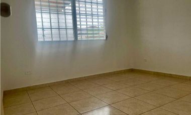 VENTA DE CASA EN BRISAS DEL GOLF 324m2 4 HABITACIONES