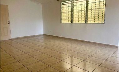 VENTA DE CASA EN BRISAS DEL GOLF 324m2 4 HABITACIONES