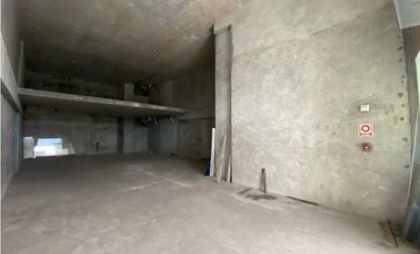 LOCAL COMERCIAL / VIA BRASIL / CITY MALL  / PLANTA BAJA / 217M