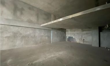 LOCAL COMERCIAL / VIA BRASIL / CITY MALL  / PLANTA BAJA / 217M