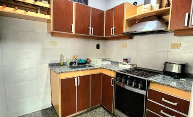Casa PH en venta en San Antonio de Padua Sur