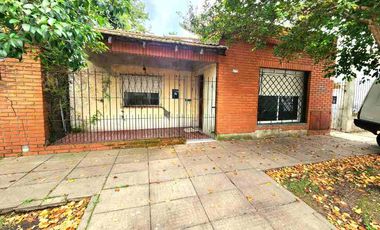 Casa PH en venta en San Antonio de Padua Sur