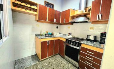 Casa PH en venta en San Antonio de Padua Sur