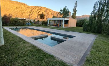 VENTA VILLA TACU- 2 CABAÑAS CON PILETAS- EQUIPADAS