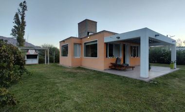 VENTA VILLA TACU- 2 CABAÑAS CON PILETAS- EQUIPADAS