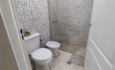 VENTA VILLA TACU- 2 CABAÑAS CON PILETAS- EQUIPADAS