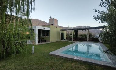 VENTA VILLA TACU- 2 CABAÑAS CON PILETAS- EQUIPADAS