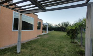 VENTA VILLA TACU- 2 CABAÑAS CON PILETAS- EQUIPADAS