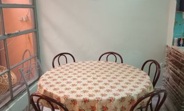 CASA EN VENTA 6 AMBIENTES, FUNCIONAL VILLA LURO