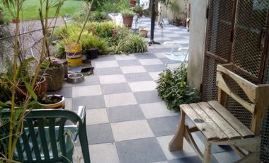VENDE CASA DOS PLANTAS 5 AMB+LOCAL+PISCINA