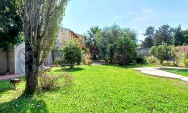 VENDE CASA DOS PLANTAS 5 AMB+LOCAL+PISCINA