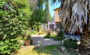 VENDE CASA DOS PLANTAS 5 AMB+LOCAL+PISCINA