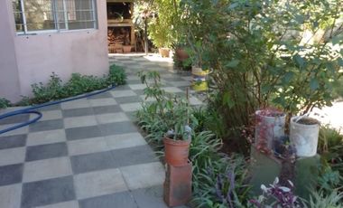 VENDE CASA DOS PLANTAS 5 AMB+LOCAL+PISCINA