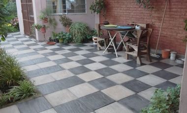 VENDE CASA DOS PLANTAS 5 AMB+LOCAL+PISCINA