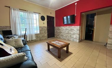 CASA VENTA 4 AMB CLAYPOLE GRAN JARDÍN Y GARAGE