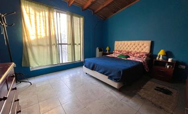 CASA VENTA 4 AMB CLAYPOLE GRAN JARDÍN Y GARAGE