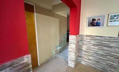 CASA VENTA 4 AMB CLAYPOLE GRAN JARDÍN Y GARAGE