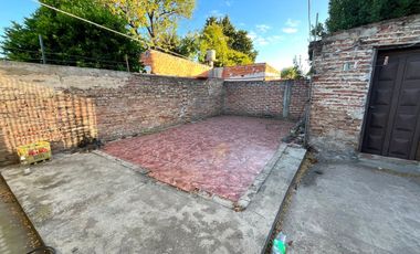 CASA VENTA 4 AMB CLAYPOLE GRAN JARDÍN Y GARAGE