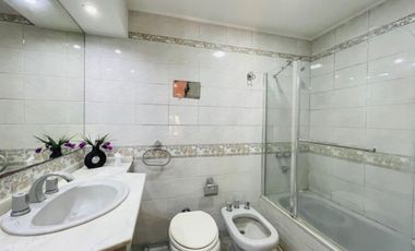 Casa 4 ambientes en venta Monte Grande con pileta