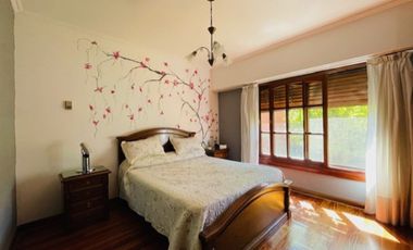 Casa 4 ambientes en venta Monte Grande con pileta