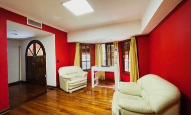 Casa 4 ambientes en venta Monte Grande con pileta