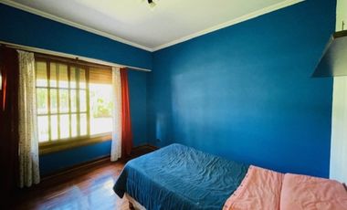 Casa 4 ambientes en venta Monte Grande con pileta