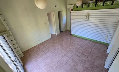 CASA CON PILETA EN VENTA EN YEI-PORA - 710M2