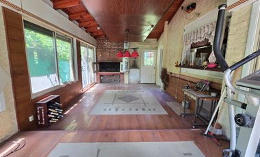 CASA CON PILETA EN VENTA EN YEI-PORA - 710M2