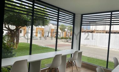 Venta Casa de Estreno en Urbanización Savali, Vía Salitre LadC