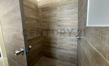 Venta Casa de Estreno en Urbanización Savali, Vía Salitre LadC