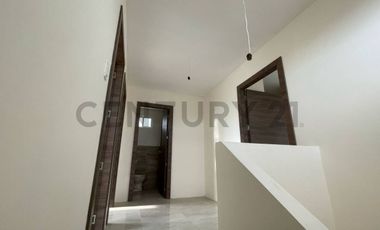 Venta Casa de Estreno en Urbanización Savali, Vía Salitre LadC
