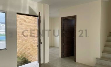Venta Casa de Estreno en Urbanización Savali, Vía Salitre LadC