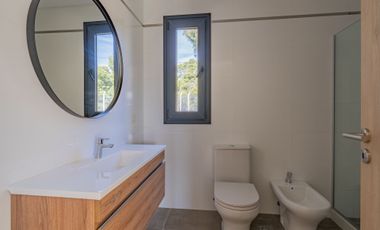 VENTA CASA 5 AMBIENTES EN RUMENCÓ JOVEN