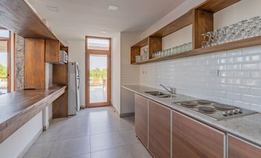 VENTA CASA 5 AMBIENTES EN RUMENCÓ JOVEN