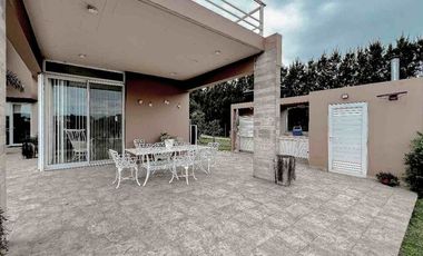 VENTA CASA 3 AMBIENTES BARRIO TIERRAS DEL MAR L67