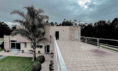 VENTA CASA 3 AMBIENTES BARRIO TIERRAS DEL MAR L67