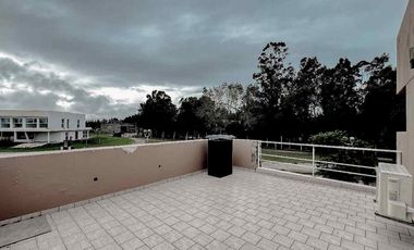 VENTA CASA 3 AMBIENTES BARRIO TIERRAS DEL MAR L67