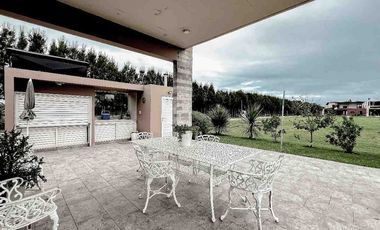 VENTA CASA 3 AMBIENTES BARRIO TIERRAS DEL MAR L67