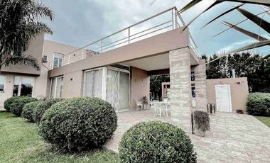 VENTA CASA 3 AMBIENTES BARRIO TIERRAS DEL MAR L67