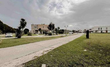 VENTA CASA 3 AMBIENTES BARRIO TIERRAS DEL MAR L67