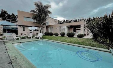 VENTA CASA 3 AMBIENTES BARRIO TIERRAS DEL MAR L67