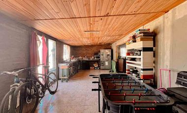 VENTA CASA 6 AMBIENTES MIRAMAR AMPLIO PARQUE